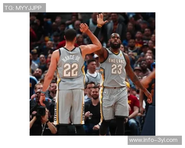 小南斯盛赞亨特如同莱昂纳德般出色表现助力全场胜利 小南斯盛赞亨特如同莱昂纳德般出色表现助力全场胜利